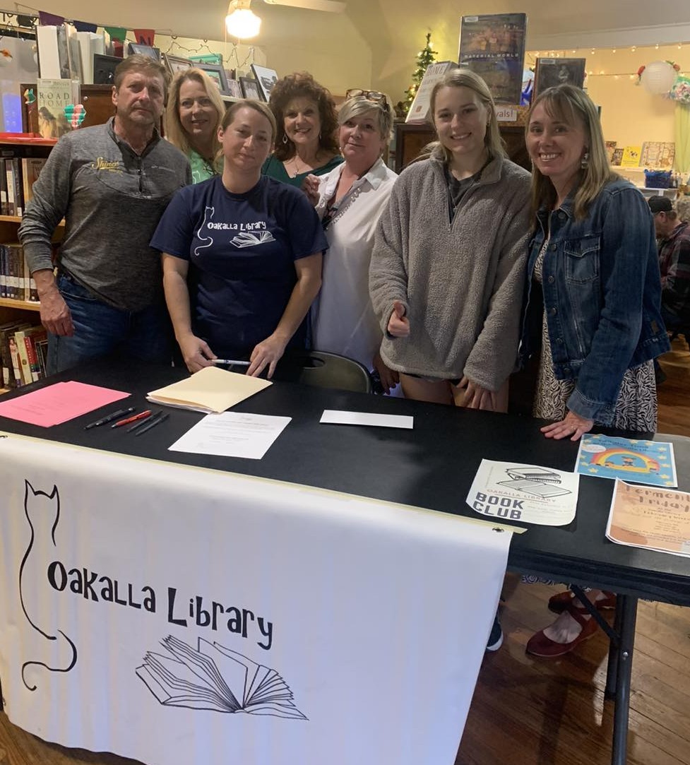 Oakalla Library Friends Board members.